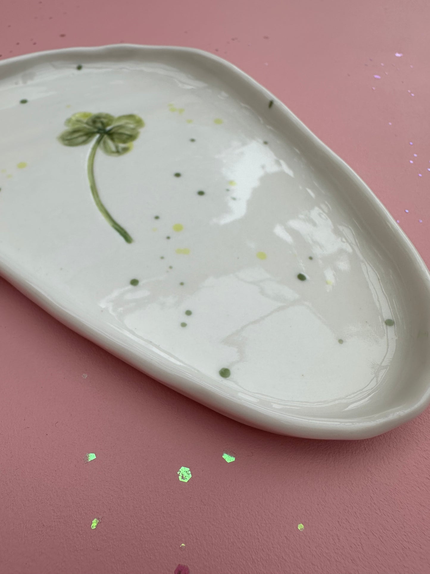 Porcelænsfad med aftryk fra 6-kløver #13