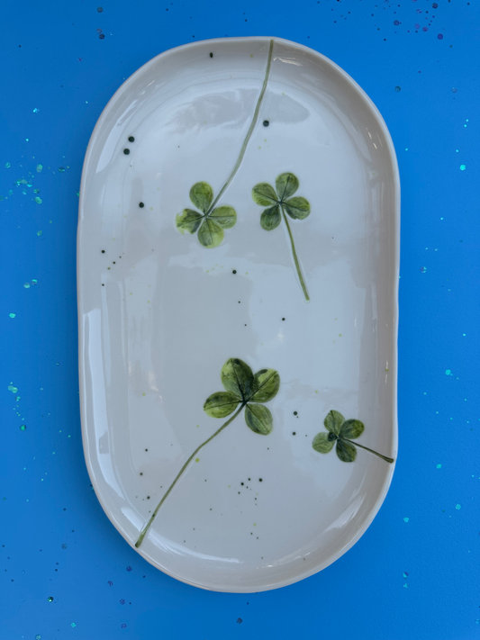 Porcelænsfad med aftryk fra firkløver #5